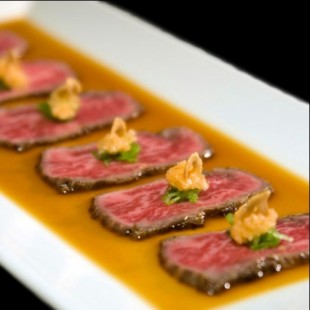 TG3. Beef Tataki 炙烧生牛肉刺身
