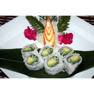 Cucumber and Avocado Roll (6pcs)