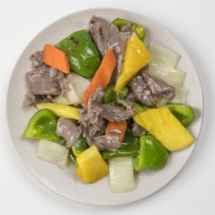 Beef Stir Fried with Pineapples