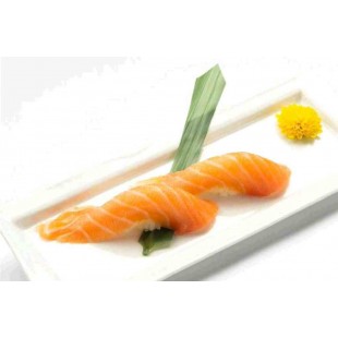 Salmon Sushi (2pcs)