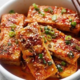 A03. Fried Tofu (炸豆腐 튀긴 두부)