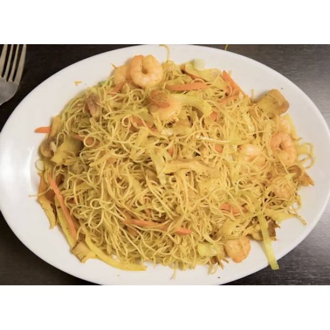 C9. Singapore Noodle