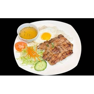 42. Grilled Pork Chop and Fried Egg on Broken Rice 烤豬扒煎蛋碎飯