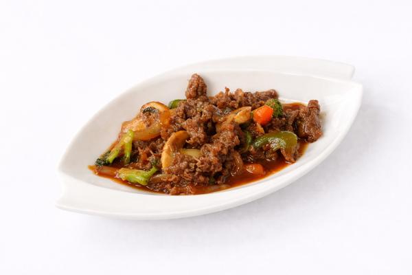 B7. Spicy Beef Bento