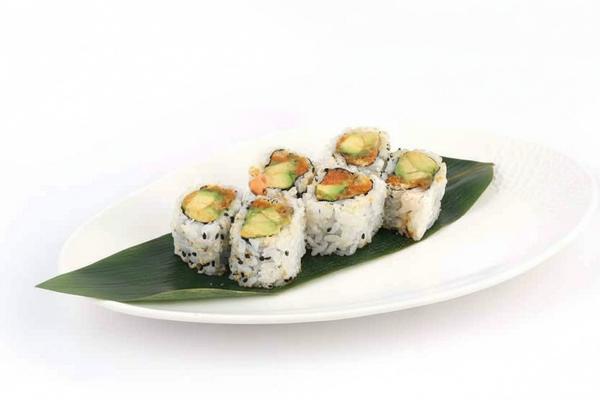V6. Spicy Avocado Roll (6pcs)