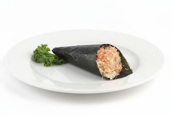 R7. Spicy Salmon Hand Roll (1pc)