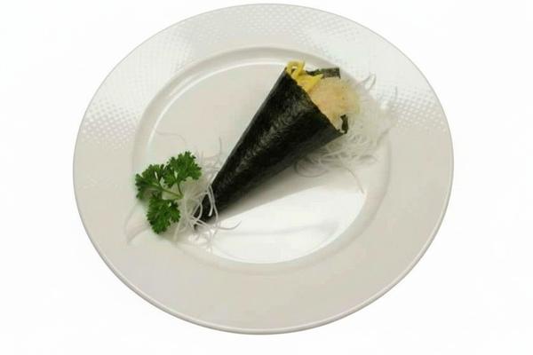 R15. Mango Shrimp Tempura Hand Roll (1pc)