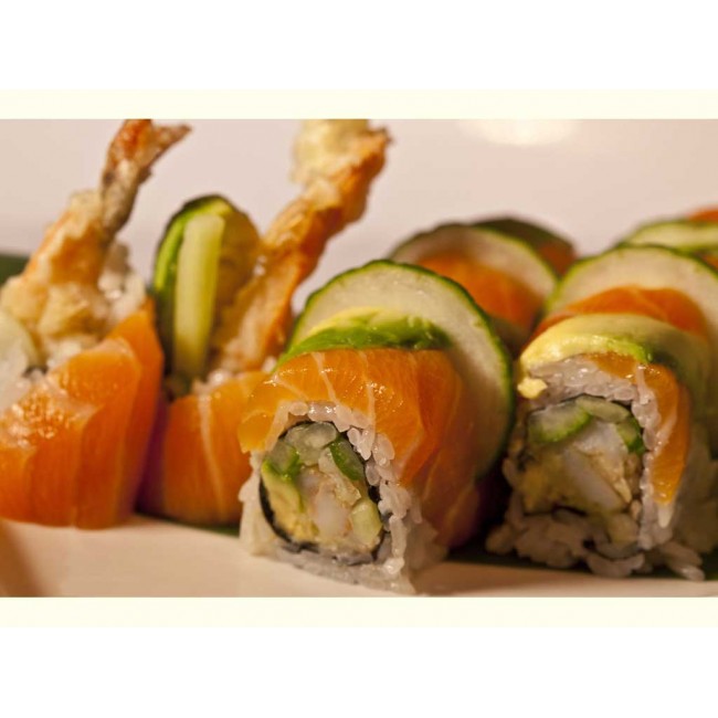 Golden Dragon Roll (8pcs)