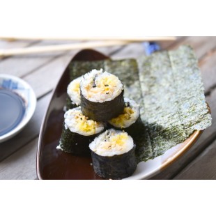 81. Mango Roll (6pc)