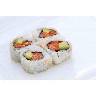 105. Salmon Avocado Roll (8pcs)