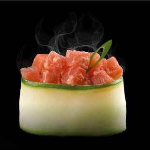 Torched Spicy Salmon Cucumber Sushi (2pcs)