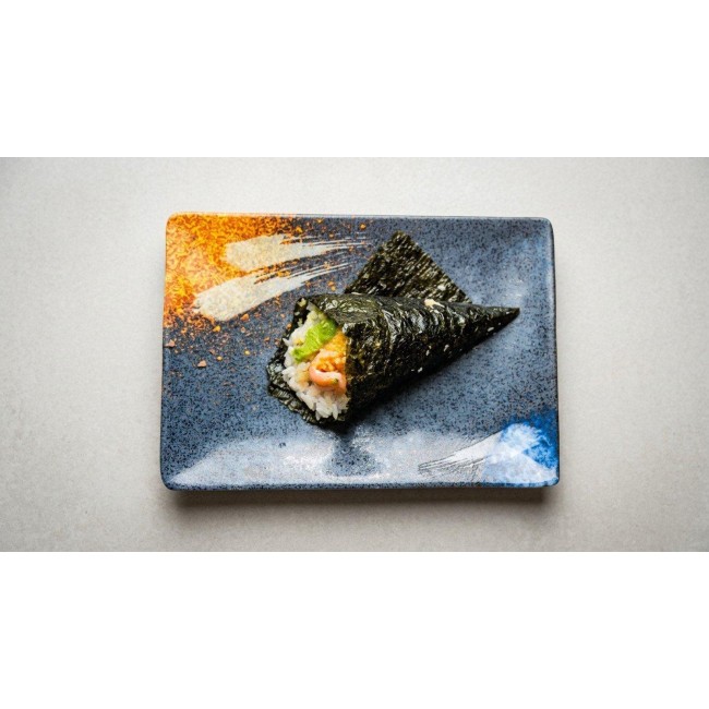 68. Spicy Salmon Hand Roll (1pc)